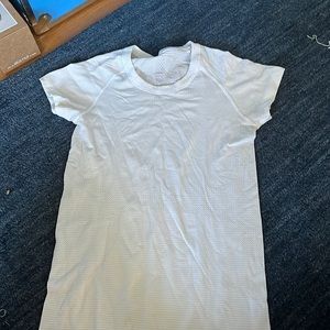lulu shirt